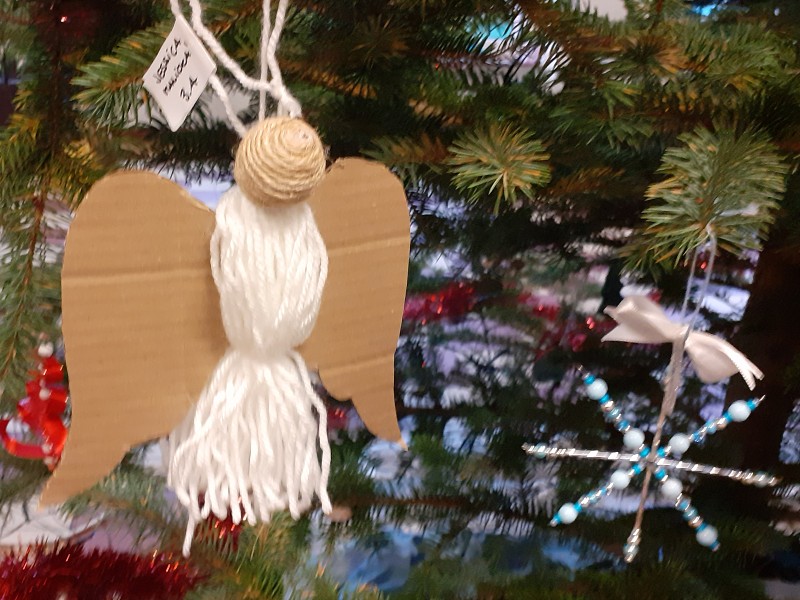 listopad a vyhlášení výsledků 12. prosince 2025