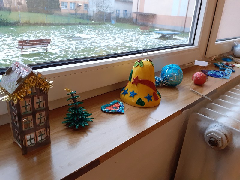 listopad a vyhlášení výsledků 12. prosince 2025